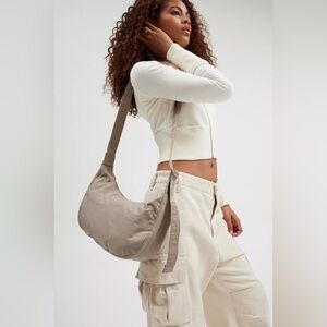 BAGGU Medium Nylon Crescent Bag NWOT